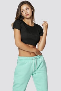 Freshlions-geripptes-top-mit-bauchfrei-PB8644-schwarz-e.thumb.jpg.d46a40d628fd1936e1cf8cf9fea14fba.jpg