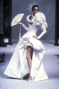 hanae-mori-hc-ss-1992-2.thumb.jpg.de108dd644d0a45af619adacac886312.jpg