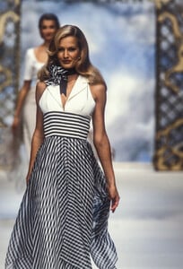jacques-fath-ss-1994-7.thumb.jpg.9f9c081b8d4760b1b4c841de4ebcbc01.jpg