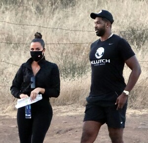 khloe-kardashian-with-tristan-thompson-filming-kuwtk-in-malibu-hills-09-02-2020-0.jpg