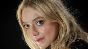 la-en-st-dakota-fanning-alienist-emmys-20180323.thumb.jpeg.b0f25c6f570e4add68ad0cbb431c3a7a.jpeg