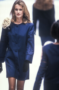 laura-biagiotti-ss-1991-3.thumb.jpg.74aba603aa9647c5cc4ce260b6163509.jpg