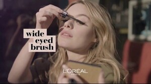 loreal-paris-cosmetics-bambi-eye-mascara-eye-opening-results-large-4.jpg