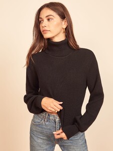 luisa-sweater-black-3.jpg