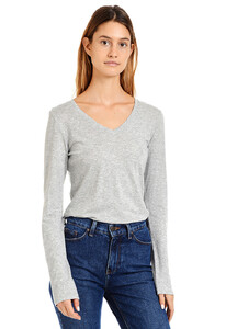 marcy_vneck_grey_0683.jpg