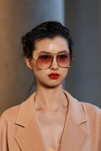 max-mara-clp-rs21-2226.thumb.jpg.36868adb165ef674a200f2878231eb12.jpg