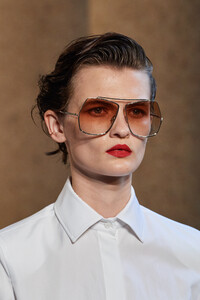 max-mara-clp-rs21-2447.thumb.jpg.d6ac088de11dc74d036c3646ed326d0c.jpg