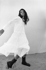 merlette-spring-2021-25.thumb.jpg.5be6a62cd3e427df7976899ebfe51c0a.jpg