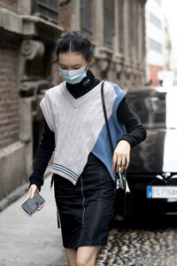 milano-str-rs21-3629.thumb.jpg.571c4e2e36dacc7563adf9881d49b09d.jpg