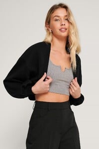 nakd_cropped_sweatshirt_cardigan_1660-000430-0002_03a.jpg