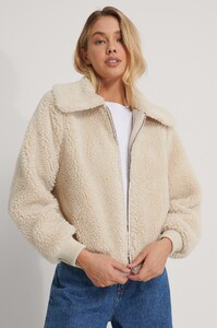 nakd_cropped_teddy_jacket_1018-005353-0005_03a.jpg