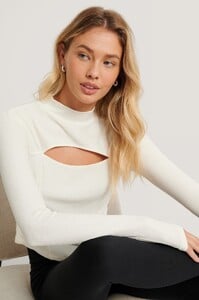 nakd_cut_out_chest_detail_top_1660-000474-0260_01a.jpg