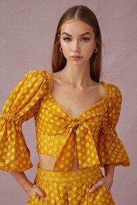 promises_top_712-marigold_302003005_promises_short__712-marigold_nh_0061-edit_1.jpg