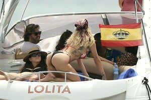 rita-ora-bikini-ibiza-septembre-2020-04.jpg