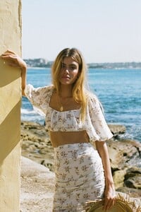 sets-kenna-top---floral-1_720x.jpg