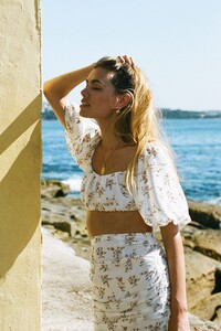 sets-kenna-top---floral-7_720x.jpg
