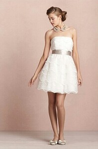 short-wedding-dress-011-1.thumb.jpg.672b163a6e73ca08678312d3071d8ab6.jpg