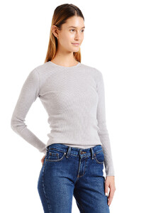 sweater_grey_crew_0487.jpg