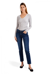 sweater_grey_vneck_0694---use-as-full-body_1.jpg