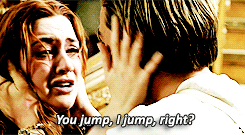 titanic-thenotebook-parallels-25.gif.0ee2b64a761878b550d55c462a452869.gif