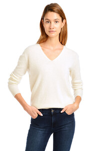 vneck_cream_0046.jpg