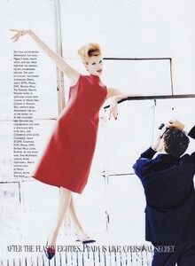 von_Unwerth_US_Vogue_August_1995_08.thumb.jpg.1a7166108ae67f72f84f719a26e9d186.jpg