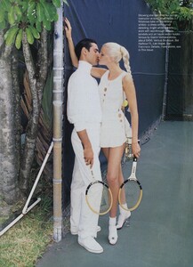 von_Unwerth_US_Vogue_June_1994_08.thumb.jpg.63ce57d458211c5589f7e027c6250842.jpg
