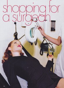 von_Unwerth_US_Vogue_June_1997_01.thumb.jpg.a7abcef25faf9dc9c4a1a55a3ccba04f.jpg