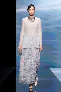00035-giorgio-armani-RTW-spring-21.thumb.jpg.8dc78fab70601b2ac670e1a66cff5d25.jpg