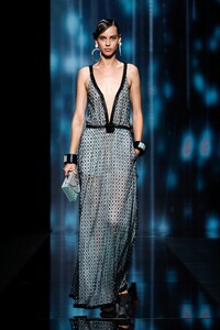 00097-giorgio-armani-RTW-spring-21.thumb.jpg.71f17cc26d7ce4754749195febe5803e.jpg