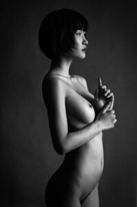 1011875312_MikiHamano_TJHuff-TheExhumist(15).thumb.jpg.b1f1c92e73e42c2af63a7553b1177142.jpg