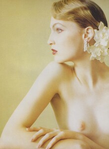 1124809724_VOGUEUSNov198403.thumb.jpg.0082f23571aea22d5ff9dd22149351df.jpg