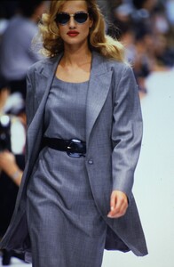 1195014490_max-mara-ss-1992(3).thumb.jpg.6f74557c64714929a2ed4bb00485bd88.jpg