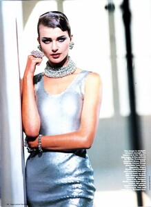 1195208057_VogueAustraliaDecember1991ShineGrahamShearer.thumb.jpg.5556aced6ad1c9efd1b77ef6eded8811.jpg