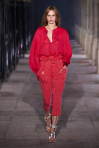 Sarah Dahl Isabel Marant Spring 2021 RTW PFW 1.jpg