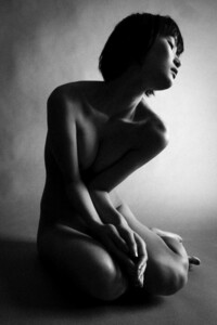 1372038175_MikiHamano_TJHuff-TheExhumist(9).thumb.jpg.0d2234290d29bc2535380c9d1b78fcd4.jpg