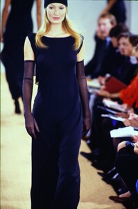 1473595995_ralph-lauren-ss-1993(20).thumb.jpg.5fd686c67c23da3a71b0db05ab423dbb.jpg