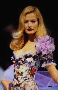 Christian Lacroix Couture Spring 1995 (10).jpg