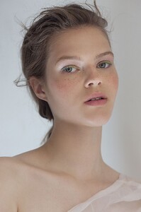 Angelina Artemieva 953681-800w.jpg