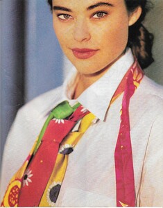 elle us june 1990 by gilles bensimon 10.jpg