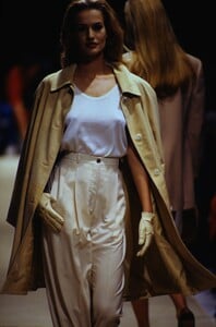 1525000762_gucci-ss-1992(4).thumb.jpg.c6a9c8edcf0d2667377d0b5e8bf71ee8.jpg