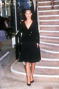 1554449766_Chanel1998HauteCouture83.thumb.jpg.eaaa402e3a1e52ebb9018980277a3bcc.jpg