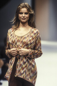 155480781_Missoni1994WomenRTW72.thumb.jpg.08872d2e8e1bb948606c850df3dde332.jpg