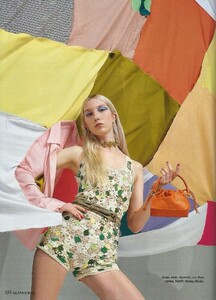 glamour ru april 2020 1.jpg