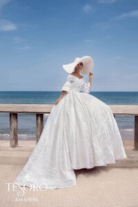 Perfect wedding dresses Tesoro (2).jpg