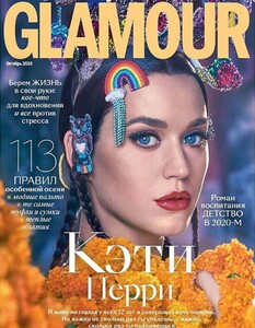 Glamour Russia 1020b.jpg