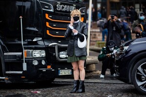         wil011020BZNimage4.jpg