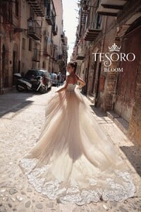 Perfect wedding dresses Tesoro (12).jpg