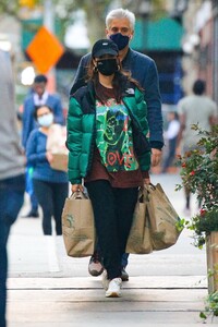        emi081020BZNimage120.jpg
