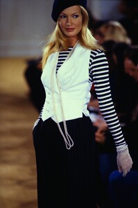 1855265054_ralph-lauren-ss-1993(15).thumb.jpg.2148a128210bfc4be9d89869ae3367a3.jpg